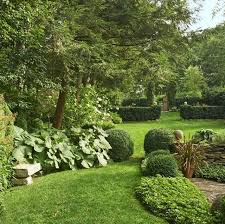 Put rubber garden edging along your beds. Best Landscaping Ideas 2021 Landscape Designs For Front Yards Backyards