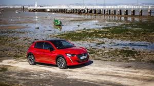 On A Enfin Essaye Les Nouvelles Peugeot 208 Et E 208