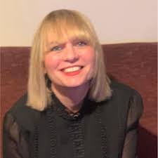 Angela Howland's Instagram, Twitter & Facebook