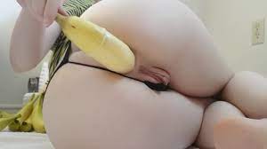 Ich Steck Mir Eine Banane in Den Po! - Pornhub.com