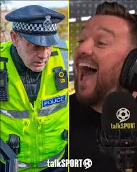 Spurs fan O'Hara tells HILARIOUS story of being MUGGED OFF by a  Chelsea-supporting police officer! 👮‍♂️🤣