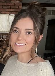 Abby Bray's Instagram, Twitter & Facebook