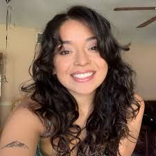 Vanessa Raya's Instagram, Twitter & Facebook