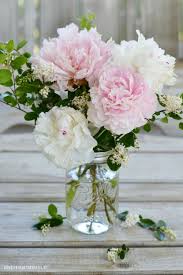 For premium silk flowers and wedding bouquets that. 52 Easy Flower Arrangement Ideas Creative Diy Floral Displays