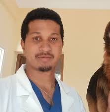 👋 We are pleased to welcome our new Small Animal Interns! They'll be  joining us at the Queen Mother Hospital for Animals for a year to expand  their clinical knowledge, skills and