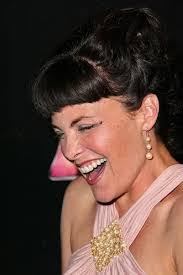 Amanda Brazee's Instagram, Twitter & Facebook