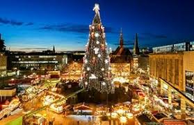 Grosster Weihnachtsbaum Der Welt In Dortmund Deutsche Weihnachtsmarkte Dortmunder Weihnachtsmarkt Dortmund