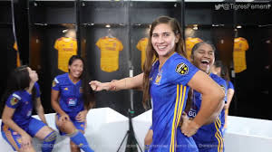El día de ayer, tigres femenil presentó el primer jersey exclusivamente para un equipo femenino bajo la marca adidas. Behind The Scenes Bloopers Remake Friends Tigres Femenil Youtube