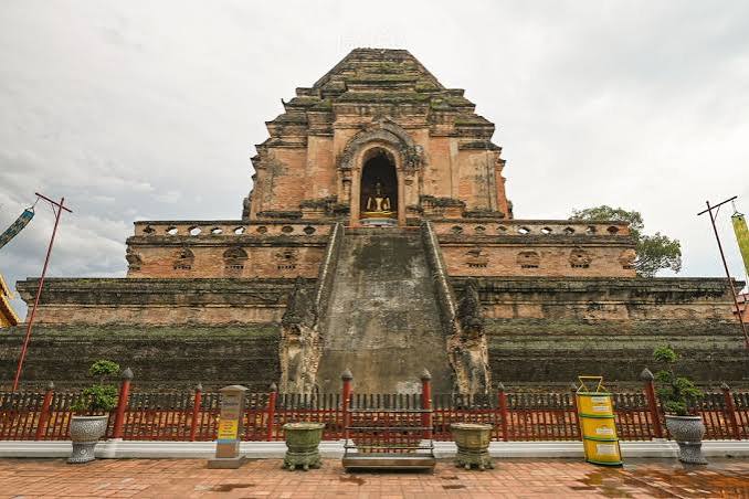 柴迪隆寺 Wat Chedi Luang