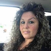 Caroline Akers's Instagram, Twitter & Facebook