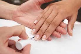 Como eliminar fungos nas unhas dos pés em 1 minuto! Pesquisa Aponta Que Esmalte Pode Transmitir Fungos E Causar Micose