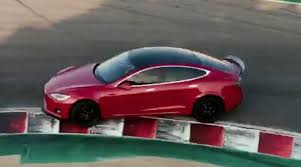 For reference, perhaps the fastest car to 100 mph is the koenigsegg one:1 at 4.5 seconds. Nuova Tesla Model S Plaid 0 100 In 2 1s 840km 320km H Autoelettrica101