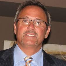 Mike Flanagan (@MikeFlanagan12)