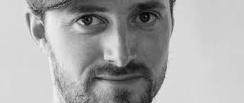 A Window into Profile Photos