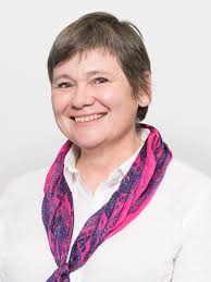 Elizabeth Pickford's Instagram, Twitter & Facebook