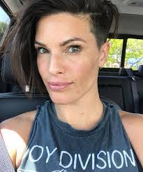 Jodi Bliss's Instagram, Twitter & Facebook