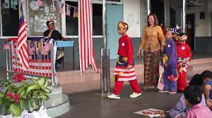 Yang artinya, ini merupakan hari istimewa bagi seluruh warga negara indonesia. Pakaian Paling Patrioktik Sk St Joseph 2017 Sambutan Hari Kemerdekaan Youtube