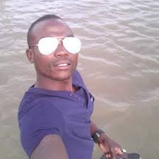 moises zavala (@moiseszavalaaa)