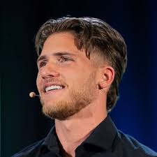 Isiah King (@theisiahking) • Instagram photos and videos