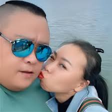 My stupid husband refuses to change his habit of being a solitary eater.  This time I watched him finish eating, and then took out the big bones so  that he couldn't eat