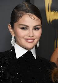 Selena Gomez Channels Twiggy and Wednesday Addams at the Governors Awards |  Glamour