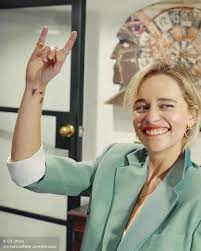 Emilia Clarke S Dragon Tattoo Skadespelare