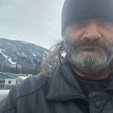 Why does my 1981 Elcamino dipstick show add a quart after oil change?