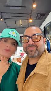 Fall Fashion Essentials: Elevate Your Wardrobe with Black Jeans and  Statement Accessories