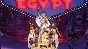 In 1999 steven pimlott 's 1991 london palladium production of the musical was turned into a film starring donny osmond and featuring joan collins. Jason Donovan Didn T Think Twice About Dreamcoat Comeback Bbc News