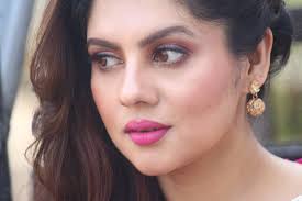 It is a division of reliance group, handling its media and entertainment business, across content and distribution platforms. Payel Sarkar Latest Photo Gallery Filmnstars