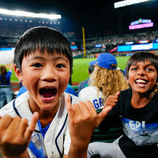 Wing Hut has the BEST Chinese Rice‼️‼️‼️ I swear‼️