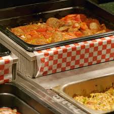 Emincé de poulet à la crème de champignons et ses pennes. Grand Italian Buffet