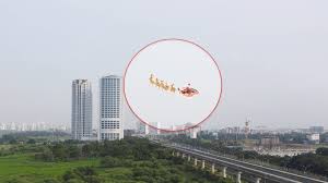 Top 5 herobrine caught on camera & sppotted in real life! 5 Times Santa Claus Caught On Camera Spotted In Real Life Real Life Santa Claus Life