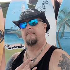 Rare footage in 1981 of Cliff Burton and Jim Martin in their high school  band, 'Agents of Misfortune' played a Battle Of The Bands contest at the  Hayward Area Recreation Department in