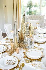 Elegant Gold Christmas Table Scape With White Ruffled Table Linens And Gold Accents Christmas Dining Table Gold Christmas Decorations Christmas Dining