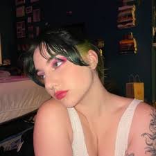 Ansley Harris (@AnsleyyyHarris)