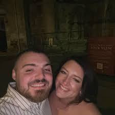 Who can recommend a good family photographer for 4-year-old birthday  pictures?