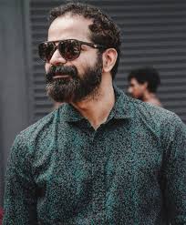 Vinay Forrt is agri officer in 'Somante Kridaavu'