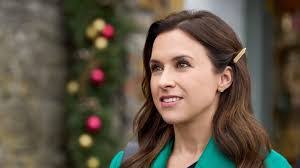 Alana Hunter's Instagram, Twitter & Facebook