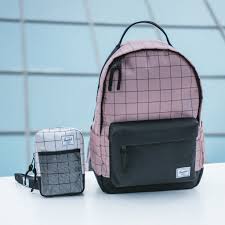 Herschel Classic Mini, Paint Pour Black, One Size : Buy Online At Best Price  In Ksa - Souq Is Now Amazon.Sa: Fashion