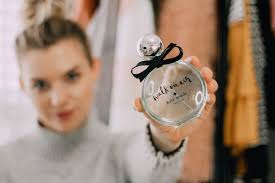 Top 5 Perfumes To Try (if you aren't that into perfume)!