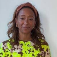 Kizzy Lee's Instagram, Twitter & Facebook