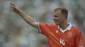 Gradually whisk yolk mixture into butter. Bienvenue Dans L Actu De Fifa Com Bergkamp Hollandais Non Volant Mais Brillant Fifa Com