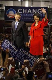 Photos Michelle Obama S 49 Best Outfits Of All Time On Her 49th Birthday Michelle Obama Fashion Michelle Obama Flotus Barack And Michelle