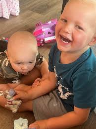 Giggling Giraffe North Liberty