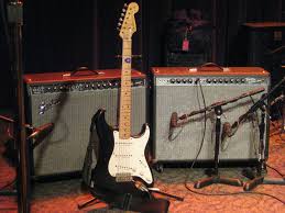 Born october 16, 1977) is an american singer, songwriter, guitarist, and record producer. History Of Electric Guitar The True Story Of The Quot Black 1 Quot John Mayer Shows It All In Person Video