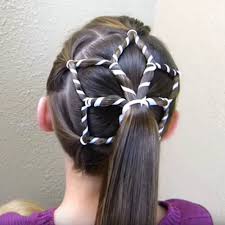 Here are a few style suggestions to set you on your way to. 50 Jolly Christmas Hairstyles Fit For All Parties Hair Motive Hair Motive