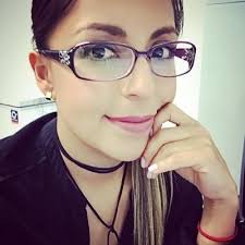 Alejandra Bernal ☆ (@alesitabernal)