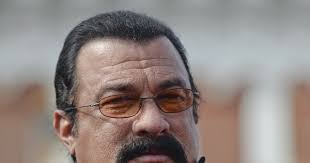 Steven Na's Instagram, Twitter & Facebook