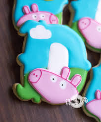 Peppa is a loveable, cheeky little piggy who lives with her little brother george, mummy pig and. Pin Op Peppa Pig